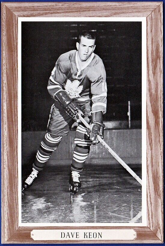 Dave Keon #14 On Sweater Sleeve Group 3 Bee Hive Woodgrain 1964-67 SP